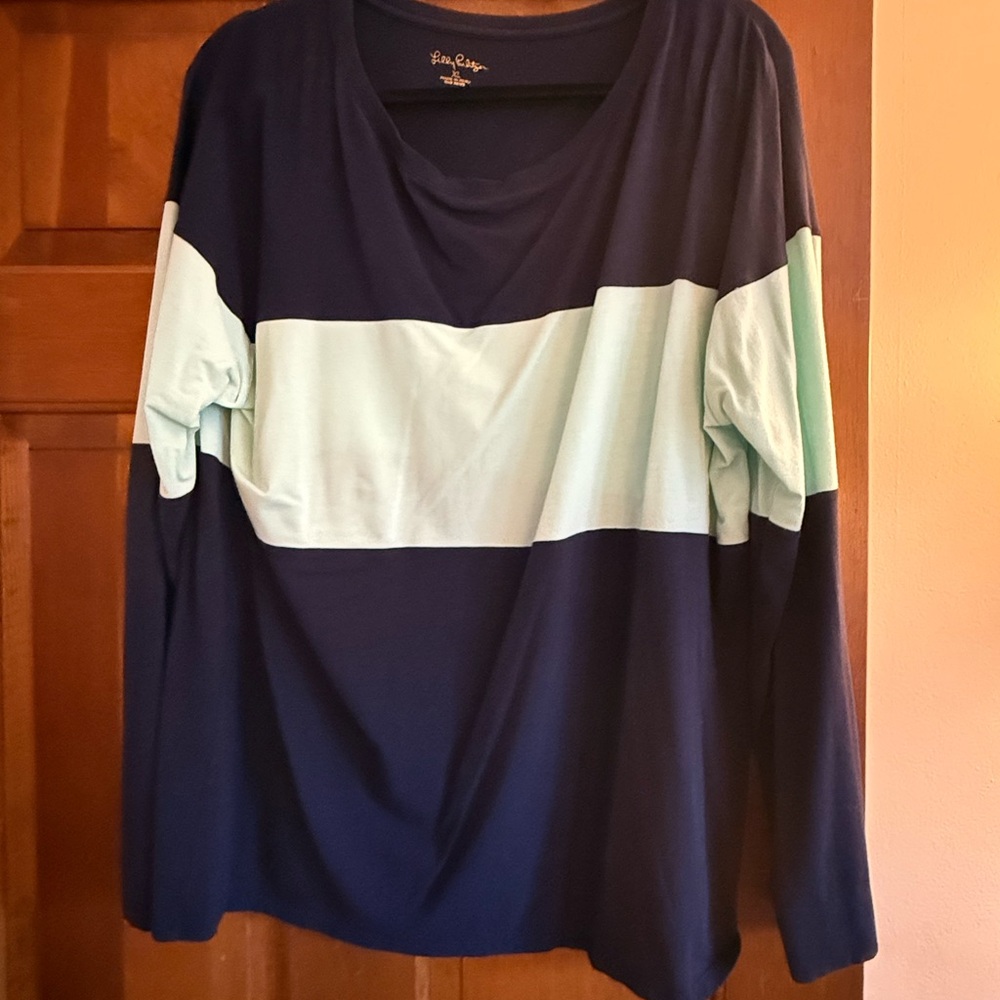 Lilly Pulitzer Navy Top